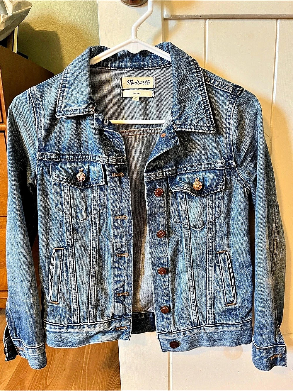 Madewell The Classic Denim Jacket Denim Jacket Blue X-Small- Like New